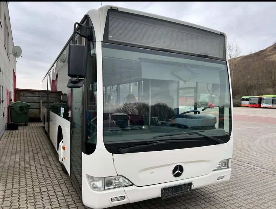 Linienbus Mercedes-Benz Citaro in Weiß
